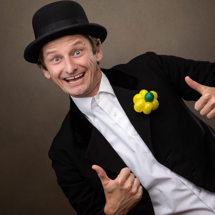Tobi van Deisner